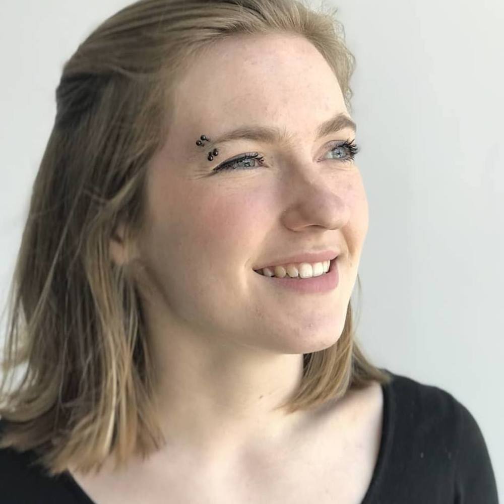 Meet your Posher, Lily